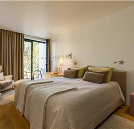 11 Bedroom Villa with Outdoor Pool and Indoor Penthouse Pool near Pula, sleeps 22-26